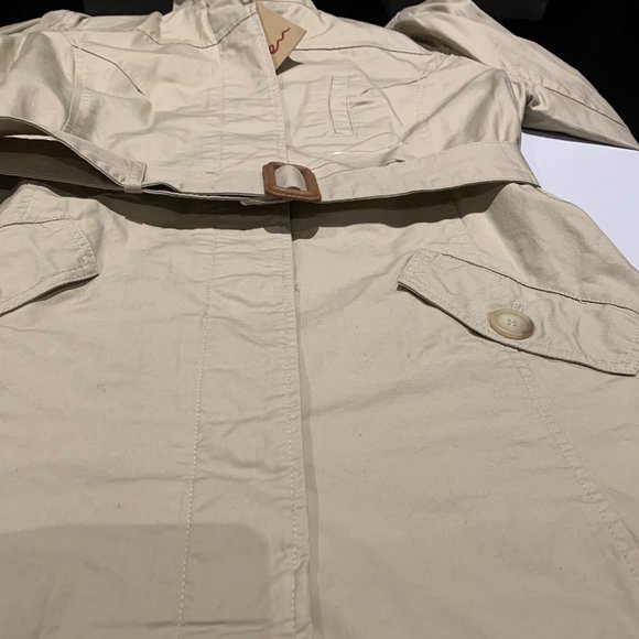 Winter Trench Coat - Picture 8 of 12